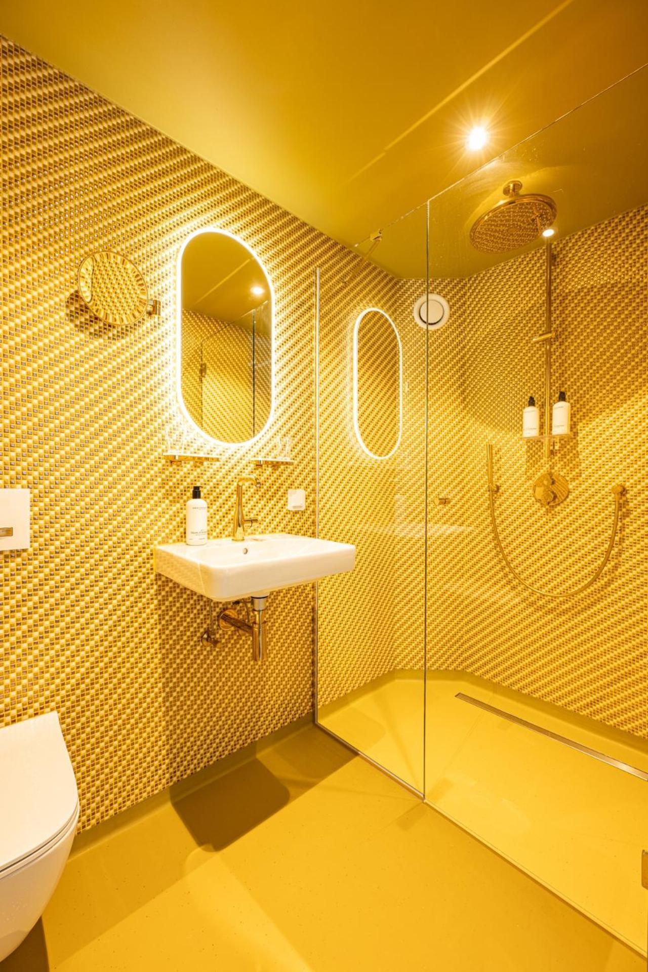 Hotel Staatsman Зволе Екстериор снимка