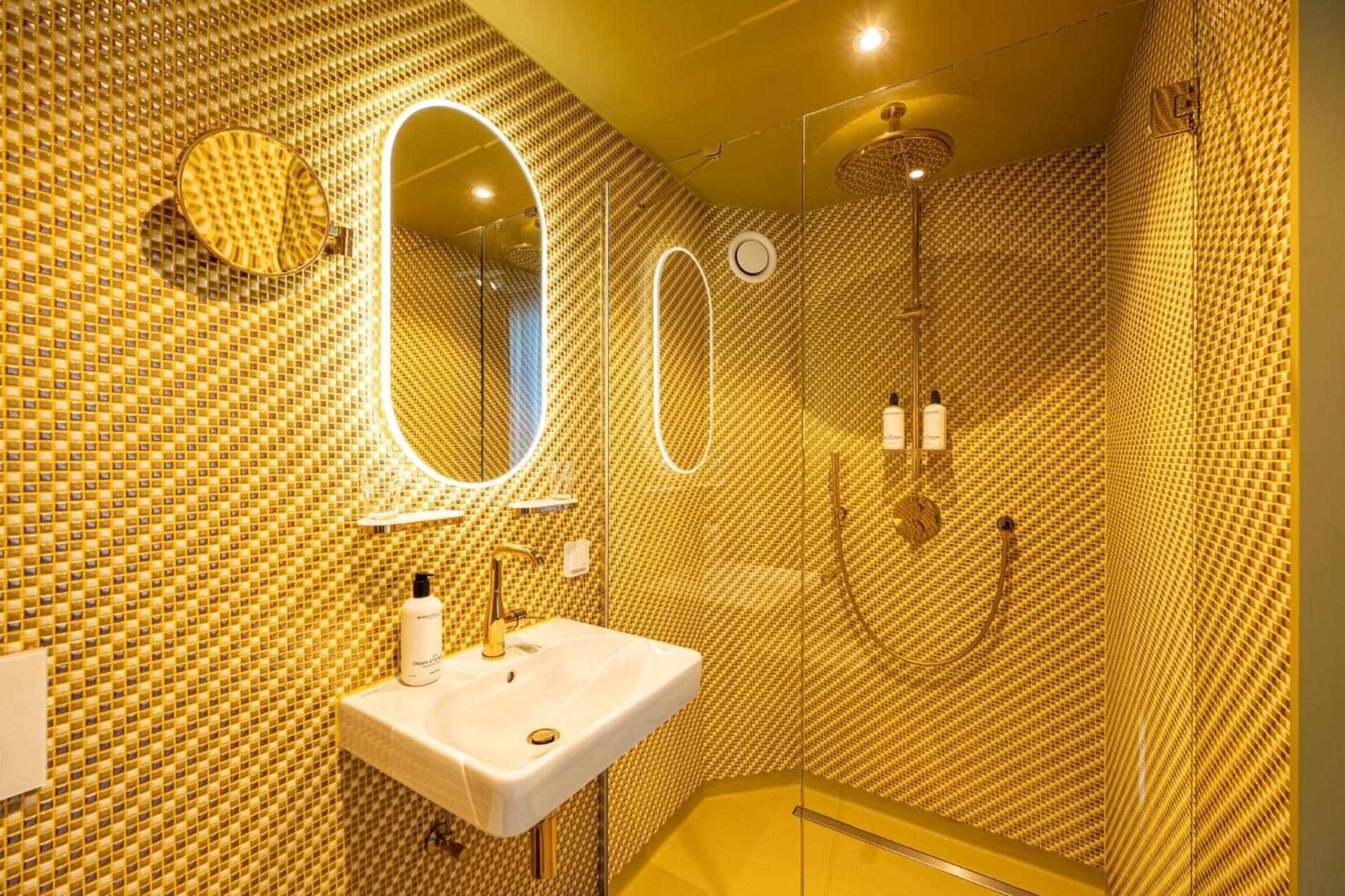 Hotel Staatsman Зволе Екстериор снимка