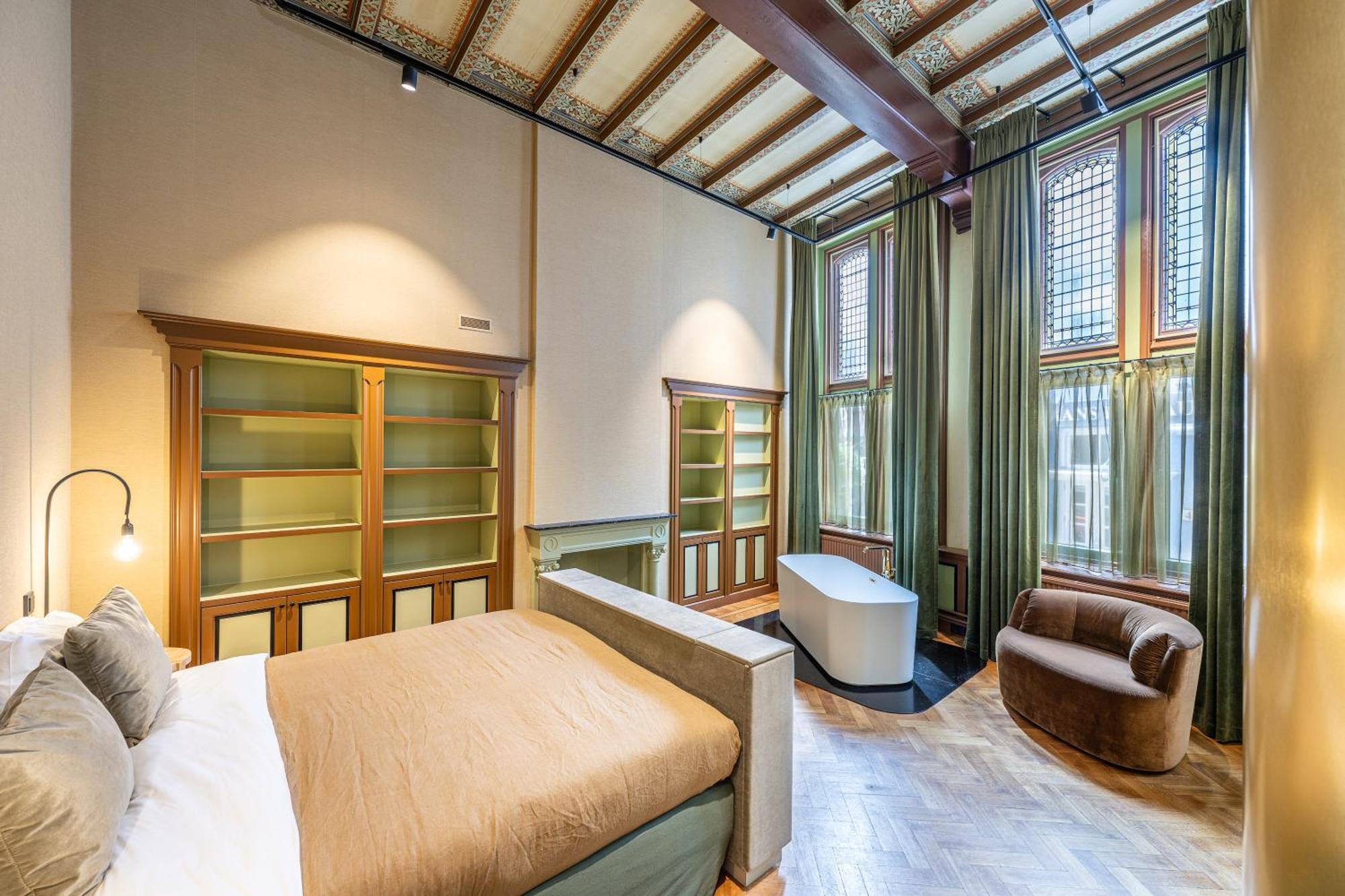 Hotel Staatsman Зволе Екстериор снимка