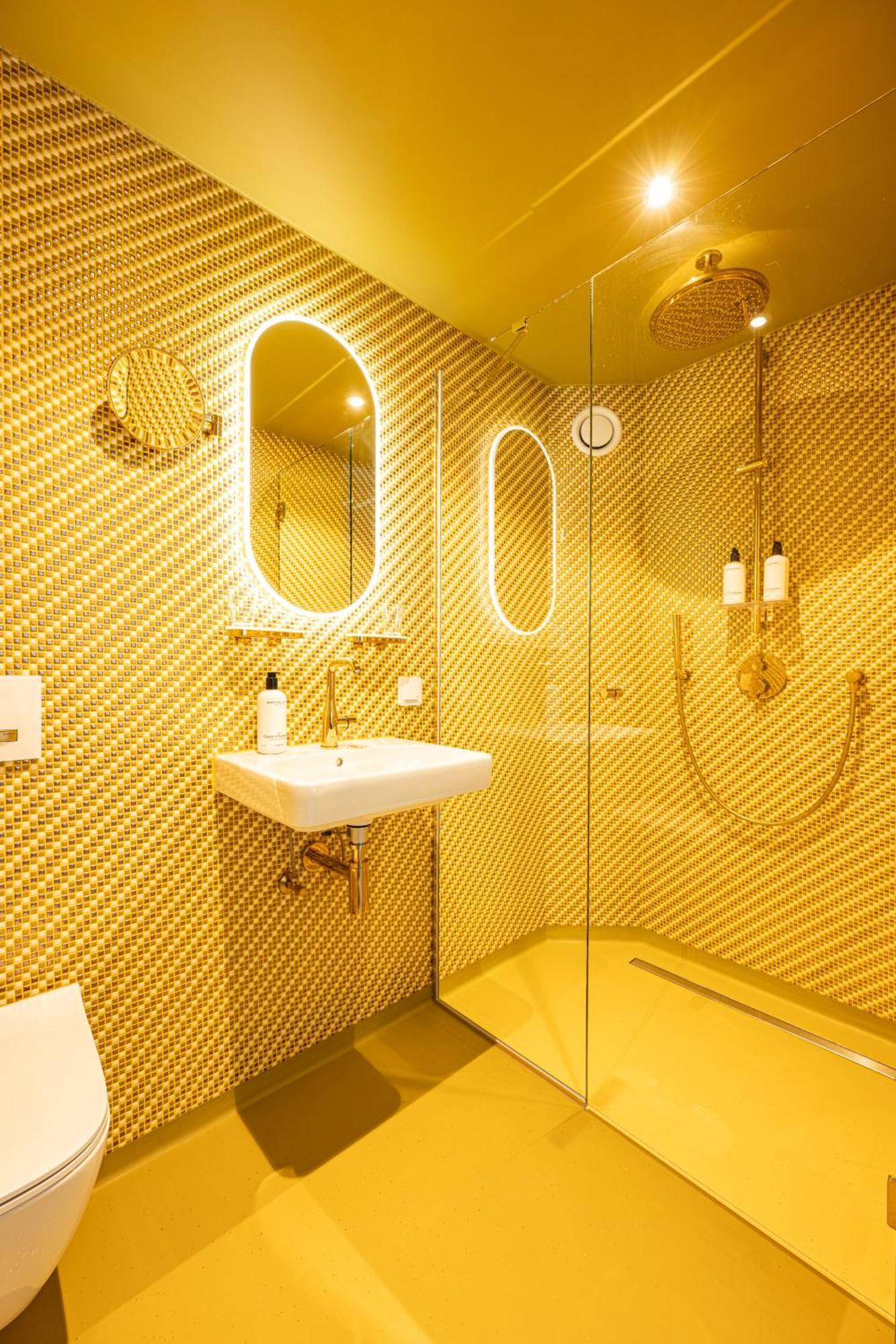 Hotel Staatsman Зволе Екстериор снимка