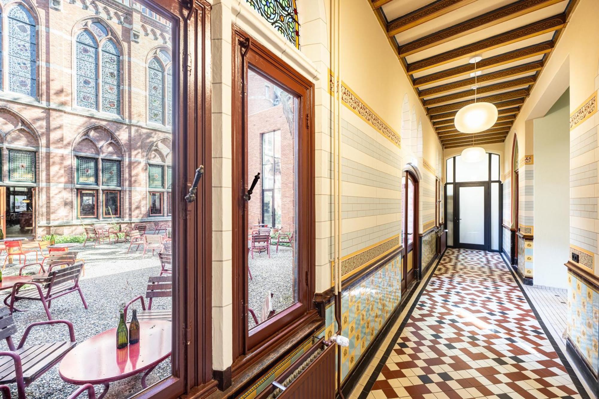 Hotel Staatsman Зволе Екстериор снимка